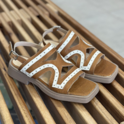 Alternative view of Sandalia Chitra