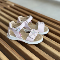 Alternative view of Sandalia Estrella Abrojos Tookey