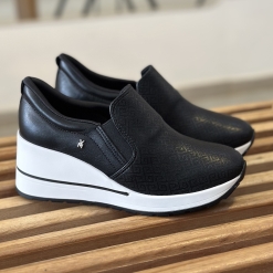 Zapatilla Urbana Via Marte