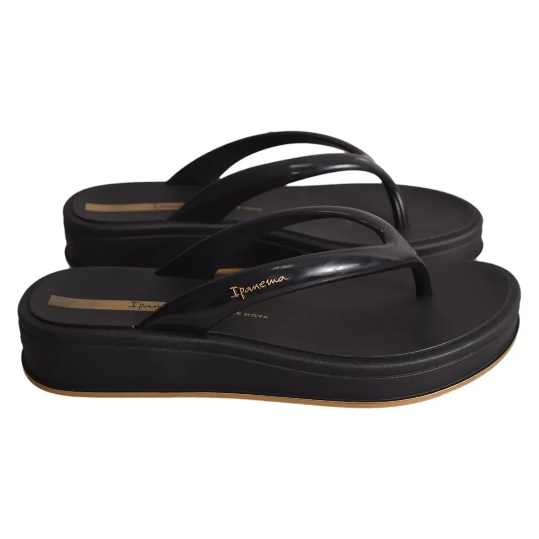 Ojota Ipanema Glow Up Negro Oro - Imagen 3